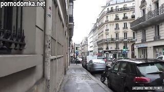 Секс в отеле: пикапер трахает сисястую брюнетку в чулках